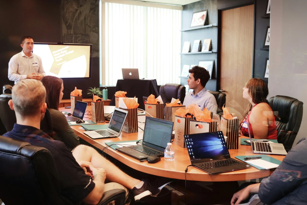 An operating partner working alongside a founder's team