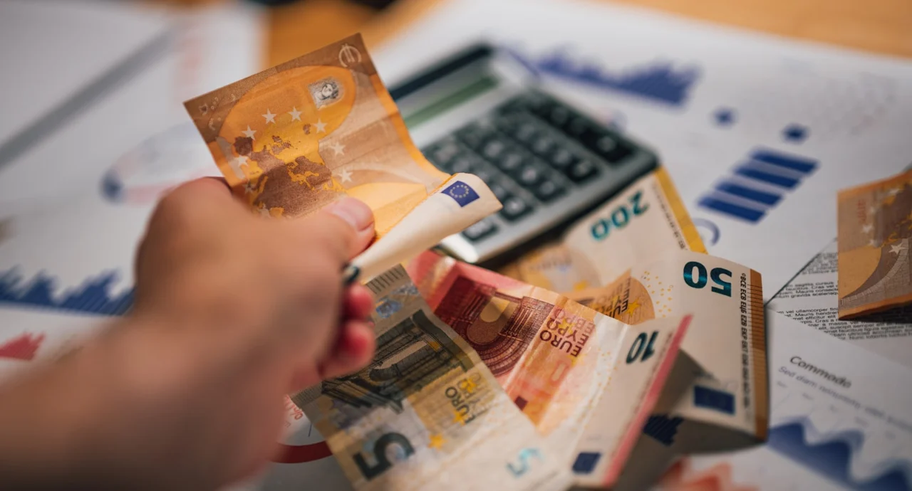 A founder reviewing cash flow and working capital while scaling